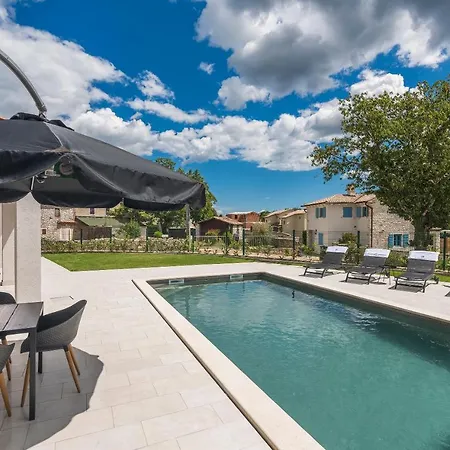 Martinela Istria - Vito Βίλα