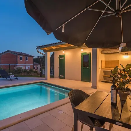 Martinela Istria - Vito Βίλα