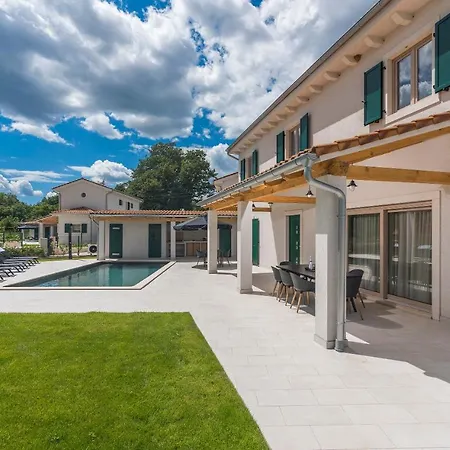 Martinela Istria - Vito